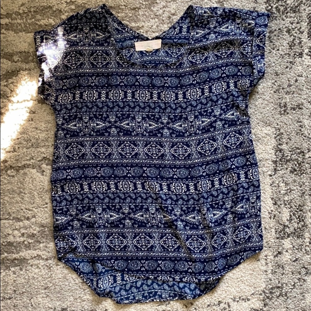 Short sleeve dark blue blouse